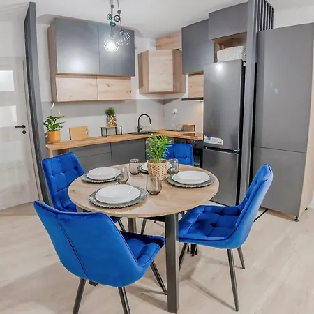 Ceglana 68Metrow Apartment Katowice Exterior photo