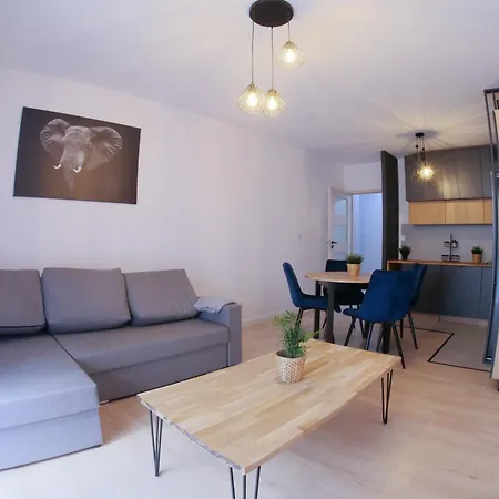 Ceglana 68Metrow Apartment Katowice Exterior photo